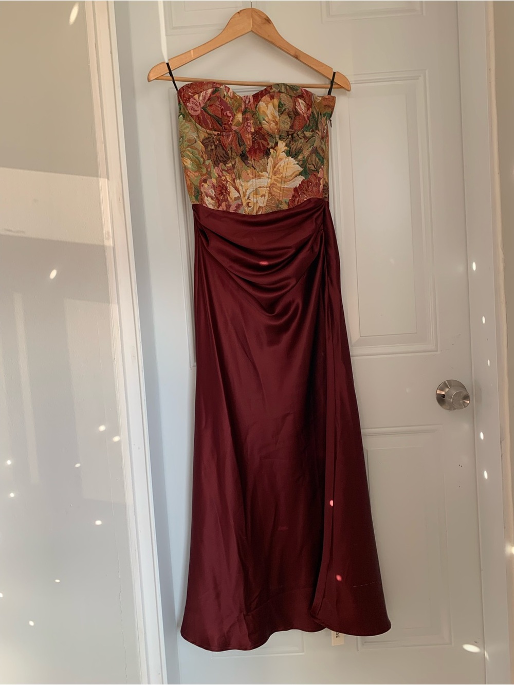 Strap-optional Burgundy Jacquard/Floral-Print Evening Dress